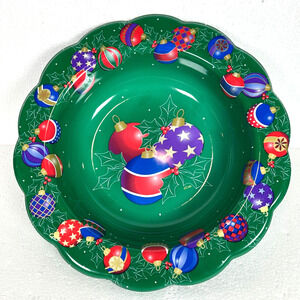 Vintage Christmas Serving Bowl Plastic Ornament Garland Green Scallop Holidays